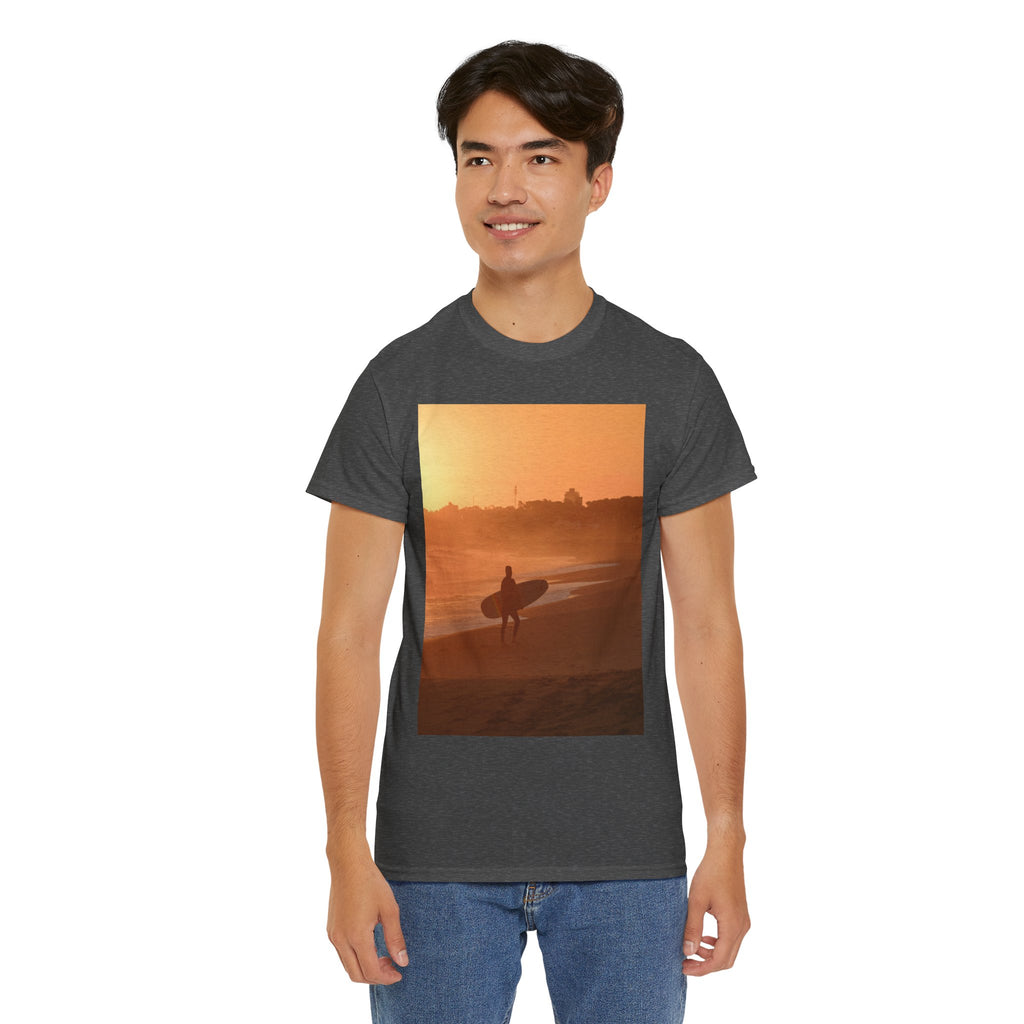T-shirt unisexe en coton lourd Sunset Surf Vibes