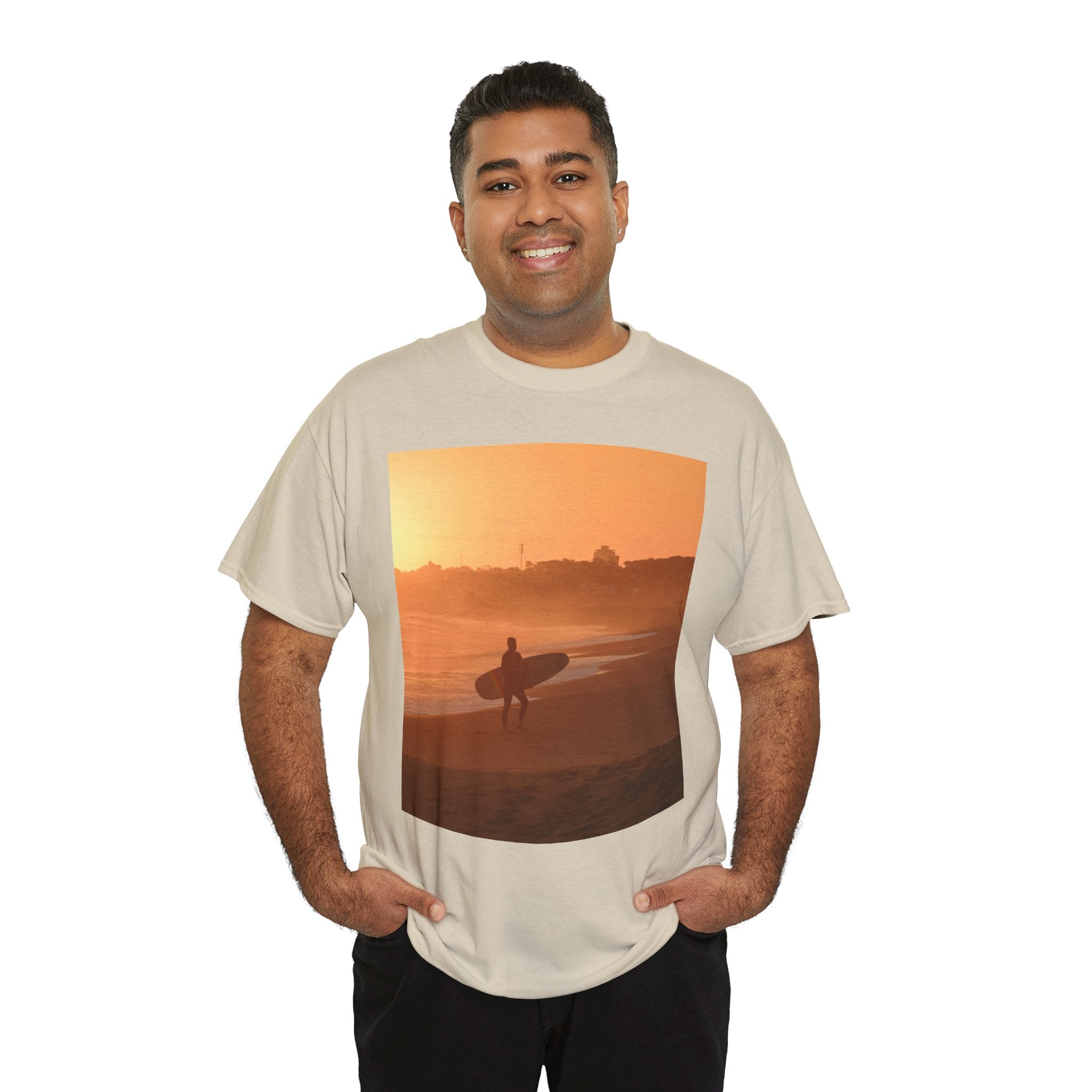 T-shirt unisexe en coton lourd Sunset Surf Vibes