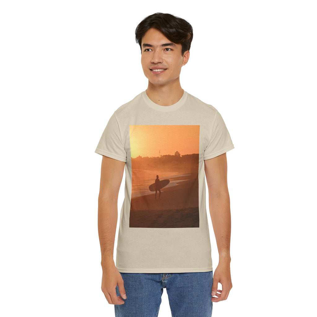 T-shirt unisexe en coton lourd Sunset Surf Vibes